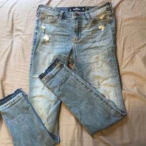 Hollister mid rise super skinny jeans cropped